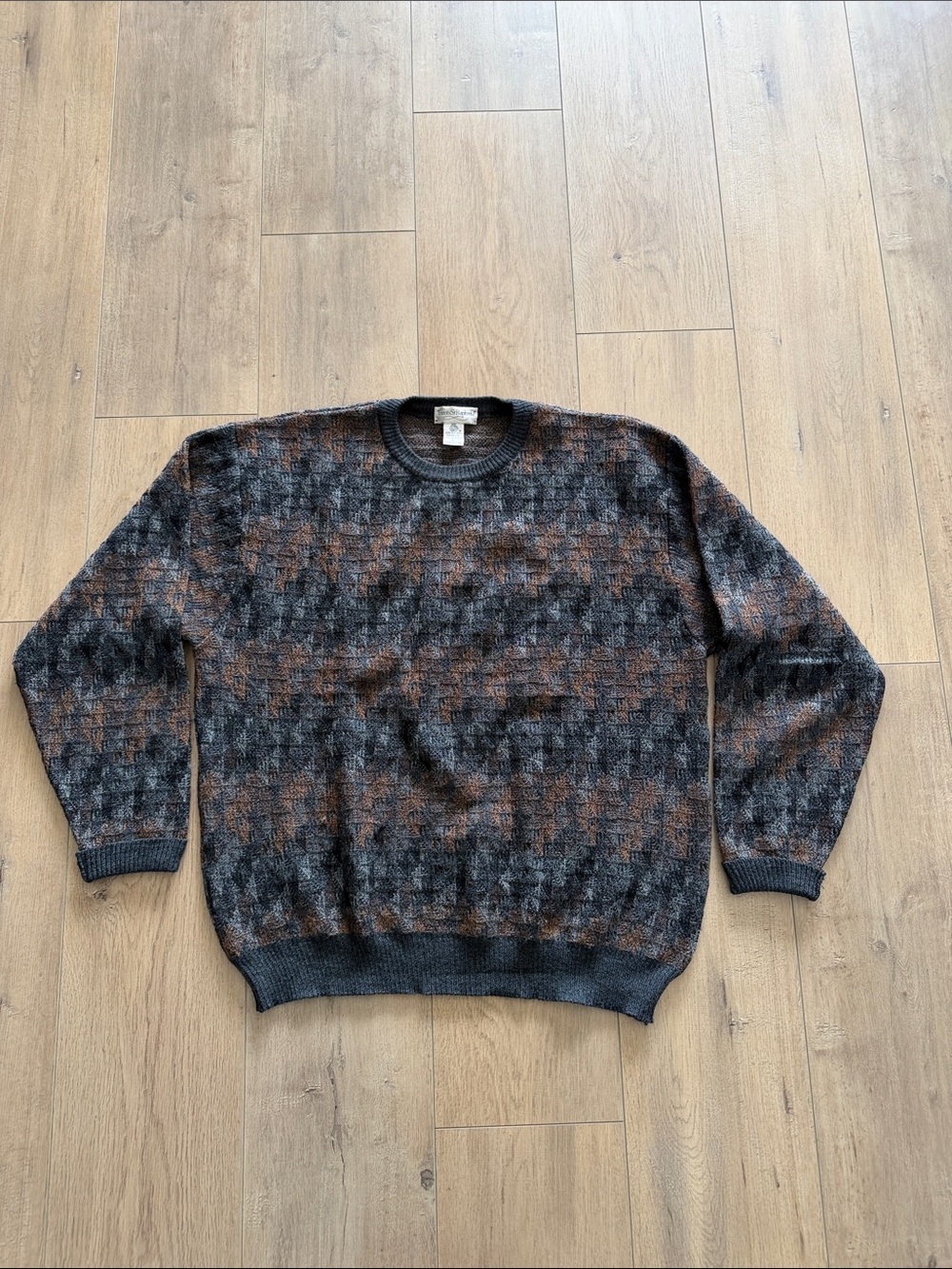 Vintage 90s Tricots St. Raphael Men's Wool Crewneck Knit Sweater Sz L Grey Brown